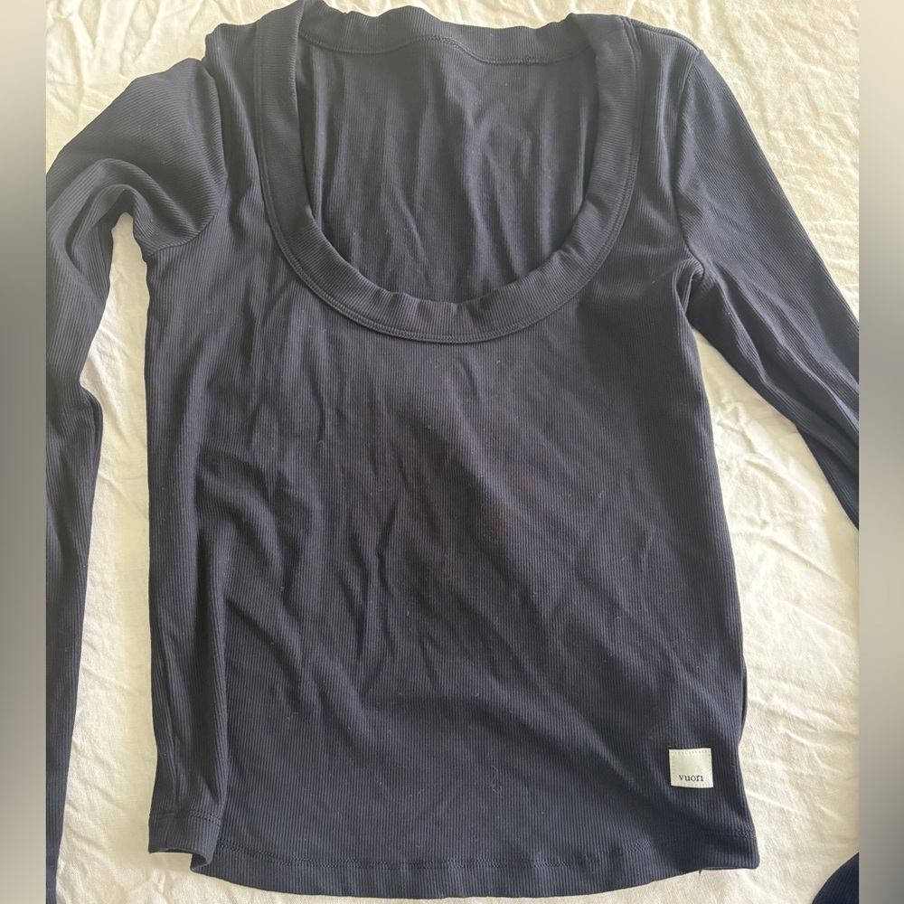 Vuori Long Sleeve Pose Scoop Tee